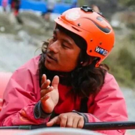 Tek Bir Gurung